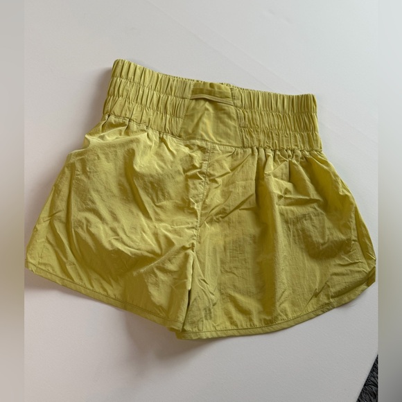 NWT Free People Movement Pomelo Yellow Running Shorts Built In Liner Size M - Picture 3 of 8